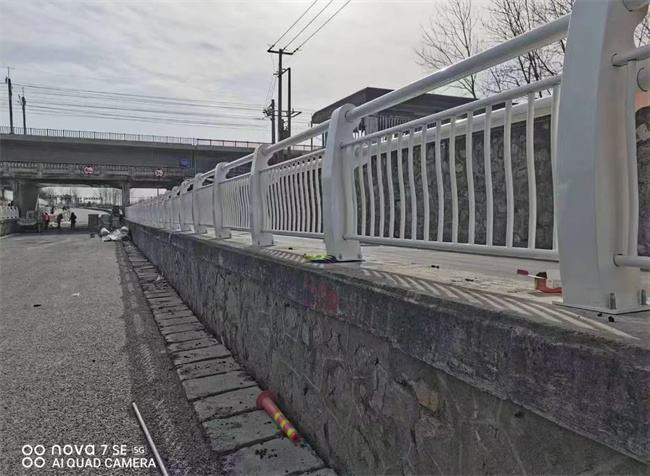 不锈钢护栏厂家直销支持定制采购无忧