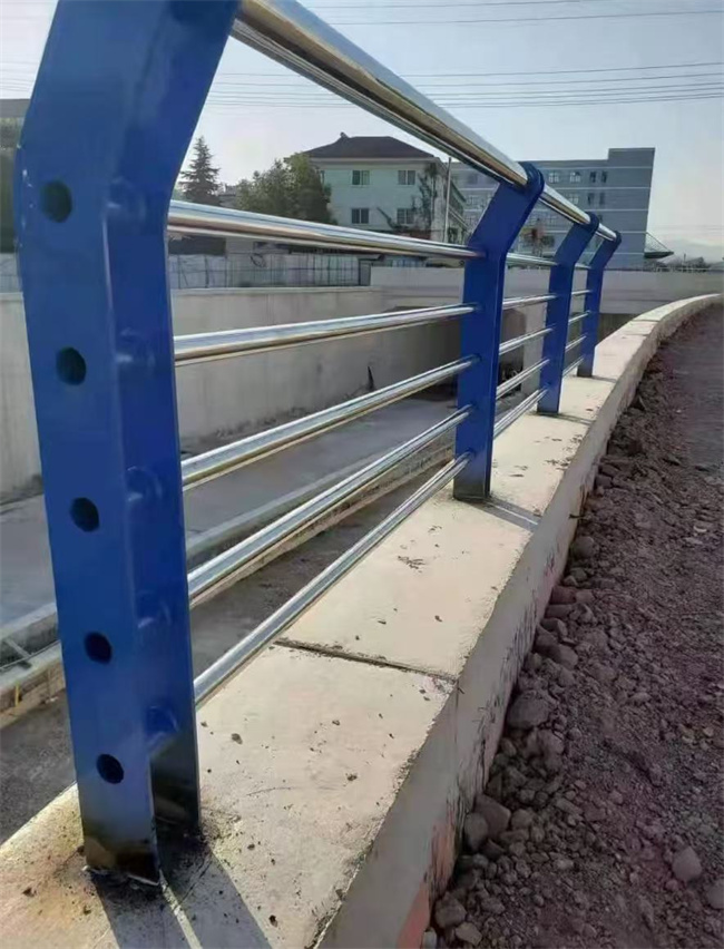 河道护栏出厂价各种护栏当地品牌