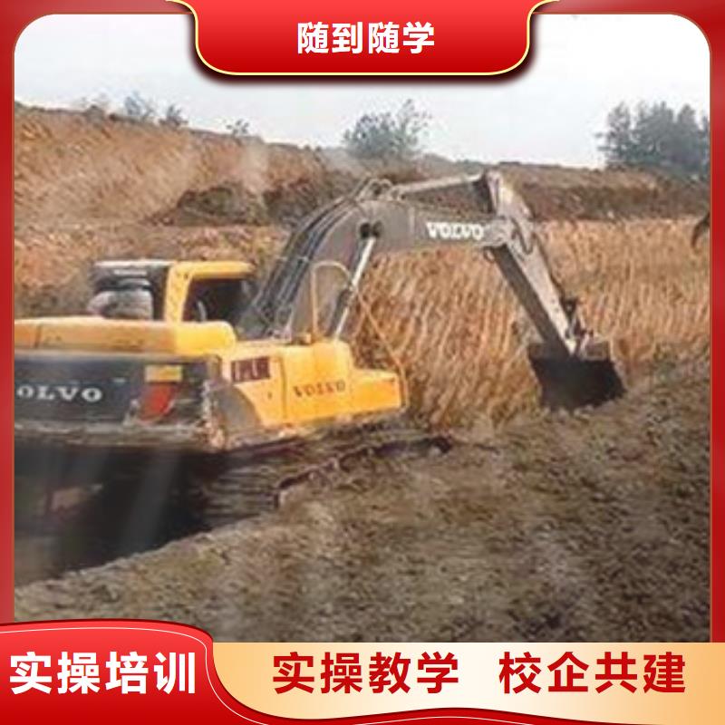 塔吊叉车培训就业前景好正规学校