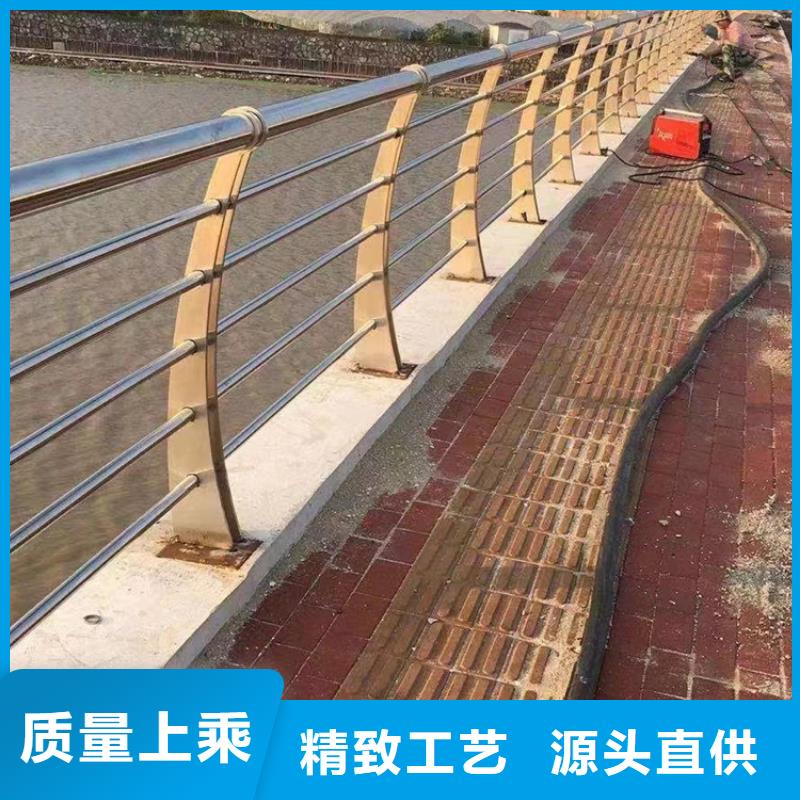 桥梁钢制防撞护栏厂家，规格全本地货源