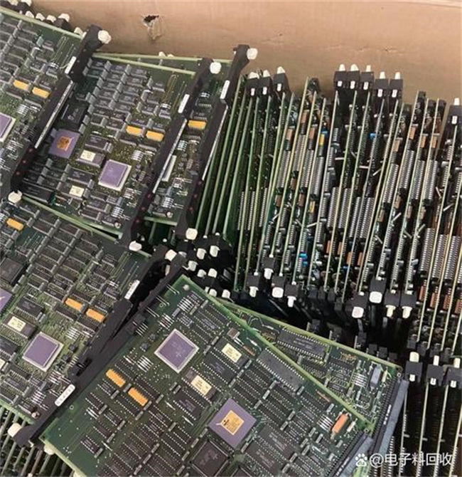 led显示屏回收商家