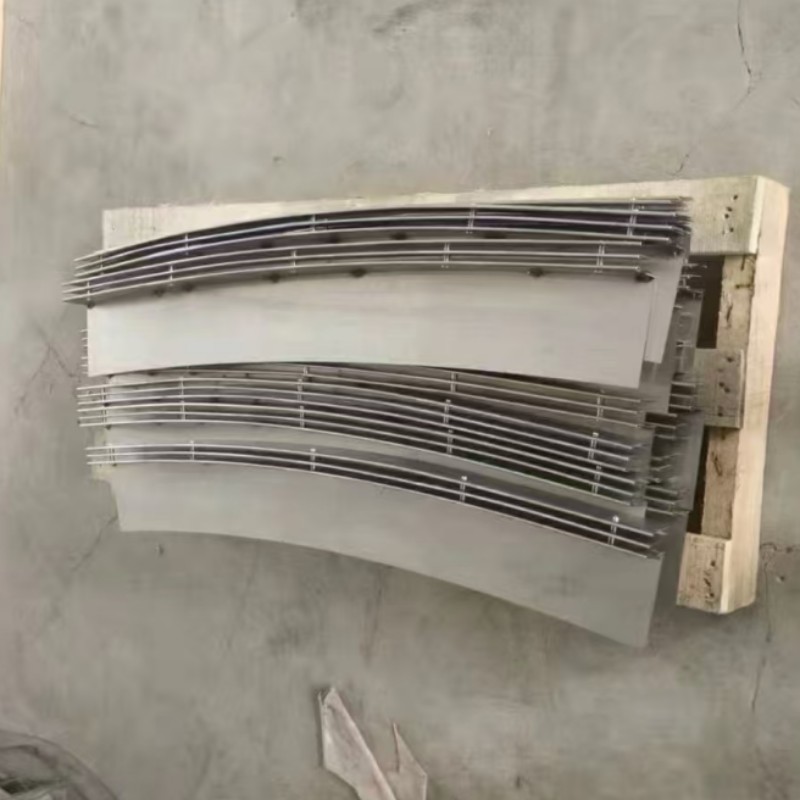 绿条圆钉地沟盖板580*350*25实体厂家建通铸造厂家