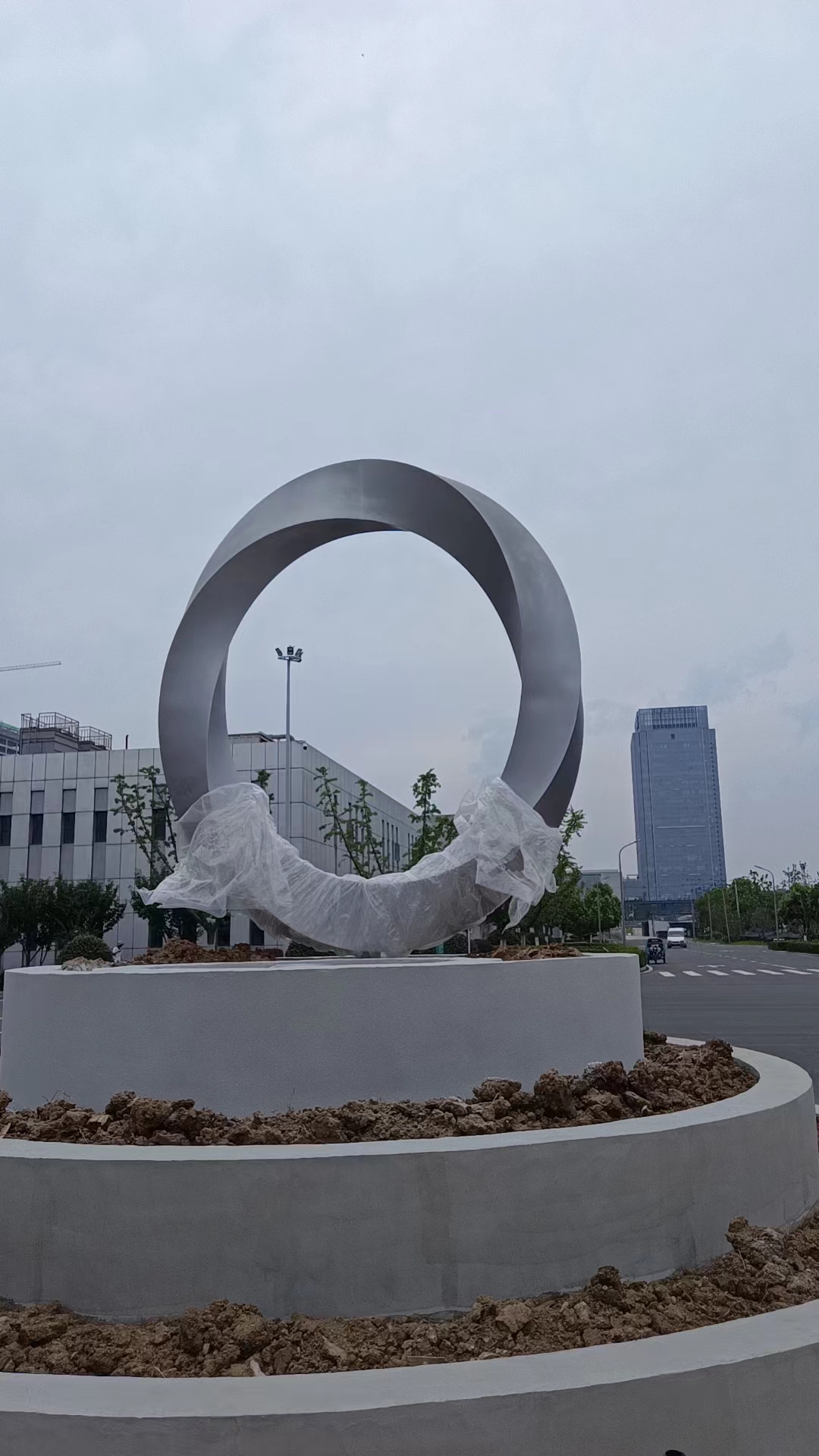 商业街景观小品雕塑支持定制
